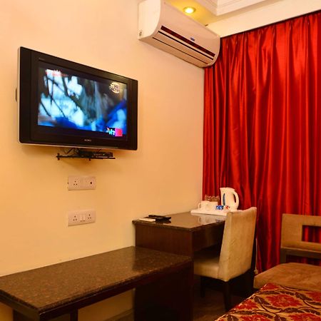 Hotel Shanti Palace West Patel Nagar New Delhi Exterior photo