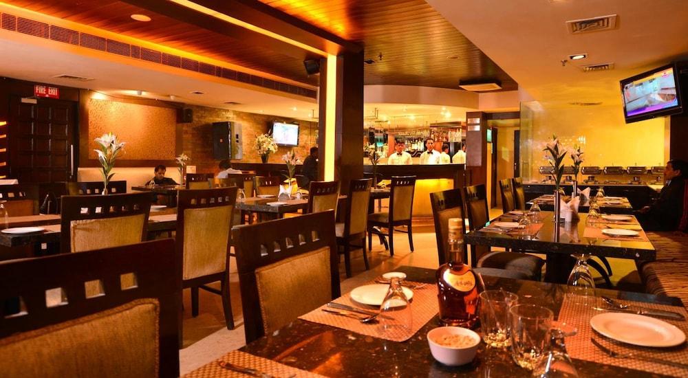 Hotel Shanti Palace West Patel Nagar New Delhi Exterior photo