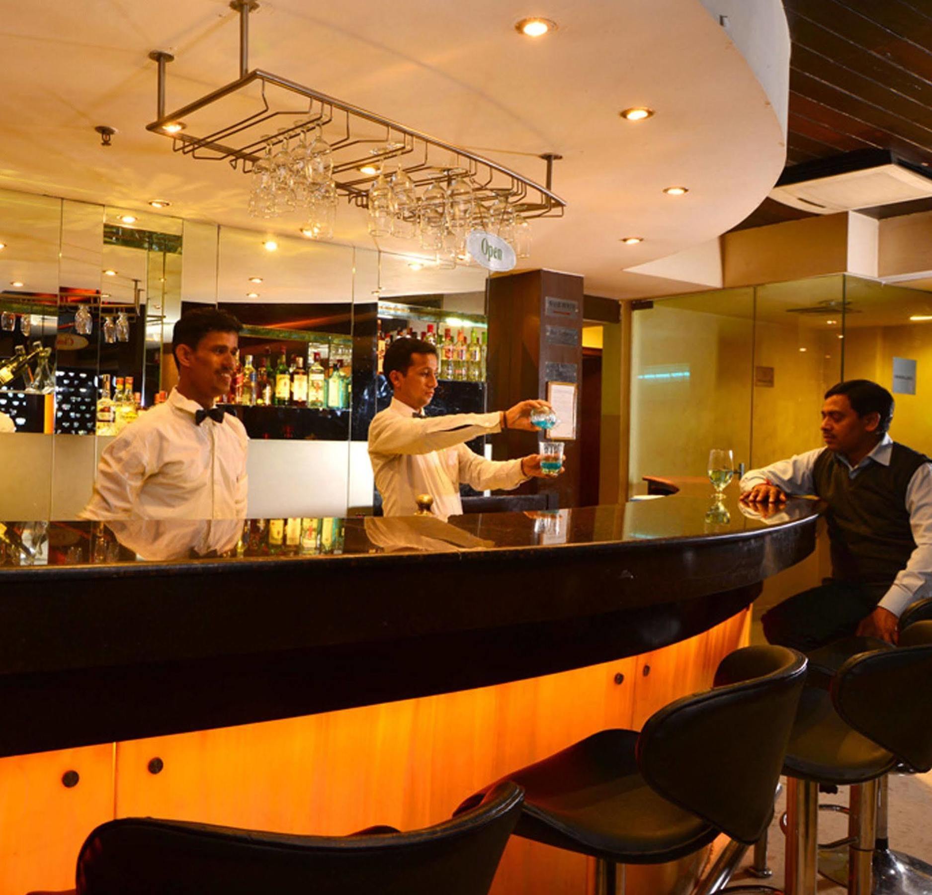 Hotel Shanti Palace West Patel Nagar New Delhi Exterior photo